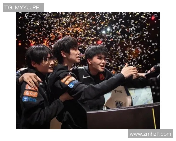 FPX战队荣耀之路：从崛起到巅峰的奋斗与坚持